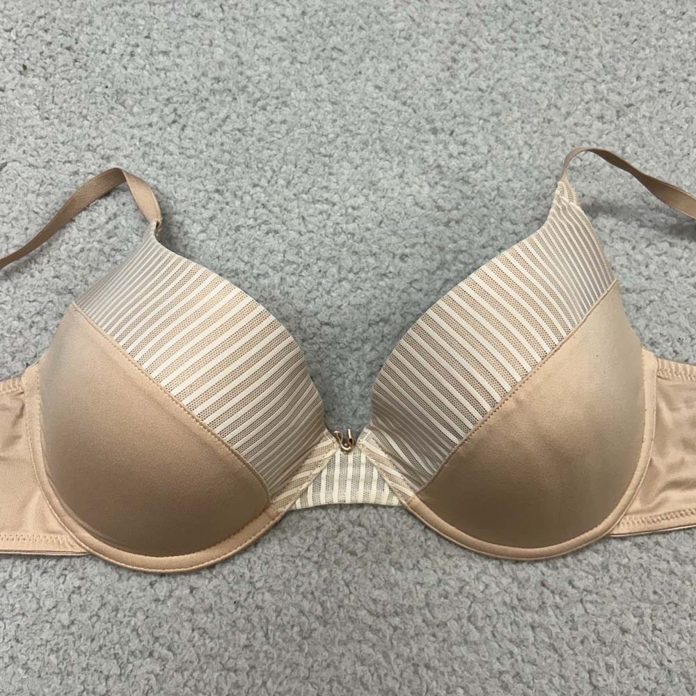 VTG Vassarette Bra 38C T-Shirt Bra 75-757 Underwire Bra Lightly Lined Padded